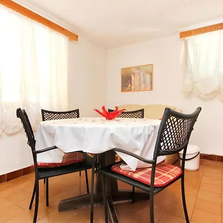 Prizba 10061c Apartment